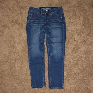 Sz 4 American Eagle Skinny Crop Jeans